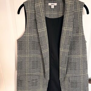 Bar III Black and White Checkered Vest
